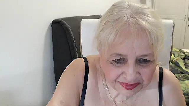 SusiLifeXXXn Live XXX chat