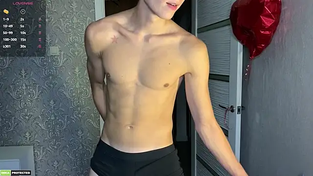 yyyyesssbb 现场XXX聊天