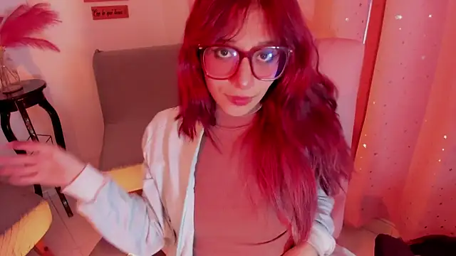 RedMeloddy Adlı Modelin Canlı XXX Sohbeti