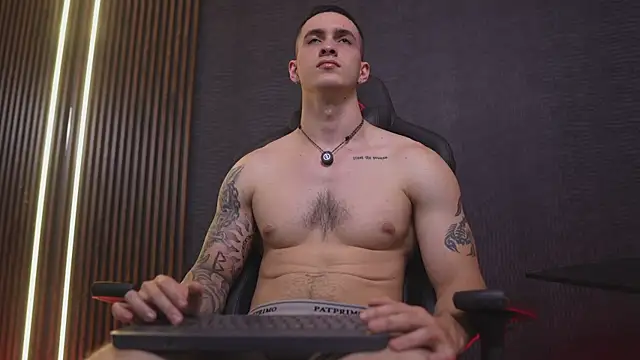 Chat XXX en directo de JacksonOlsenn