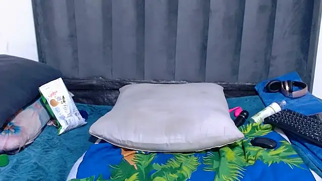 BigbootyNickyx's Live XXX Chat