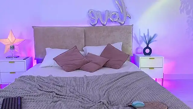 Czat XXX na żywo – Jules_night