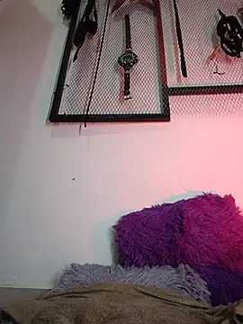Chat +18 de Katya_Bridge2 ao vivo