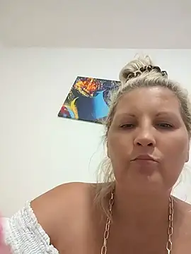 Divineblond Obrolan Langsung XXX