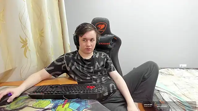 Show modela iliaskrislove na web-kameri