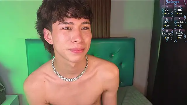 Show modela Kael_Prince na web-kameri