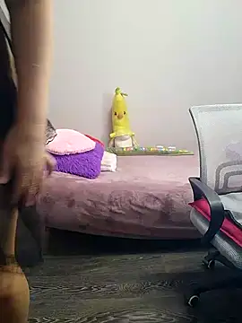 Celine_Faer1 Adlı Modelin Canlı XXX Sohbeti