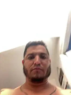 HOTB0Y18 Adlı Modelin Web Kamerası Şovu