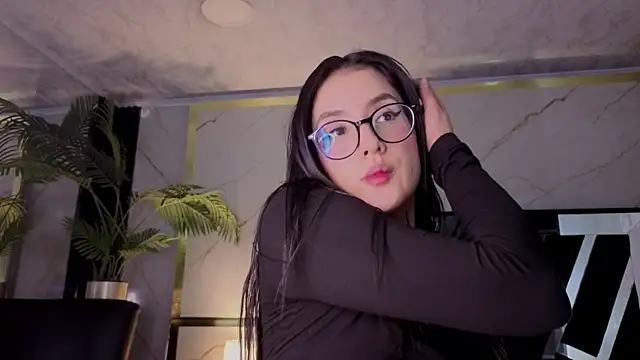 Chat +18 de Princess_Violett ao vivo