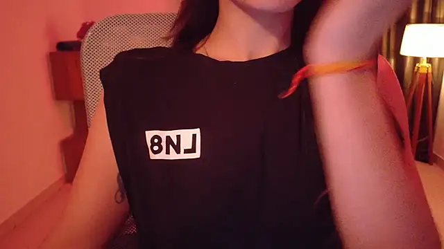 MidnightFlame Chat XXX in diretta