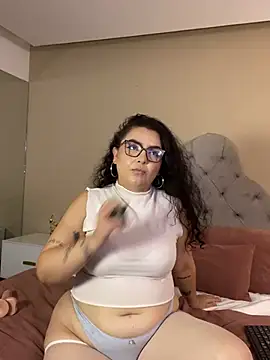 دردشة AlmaraRouge الجنسية المباشرة