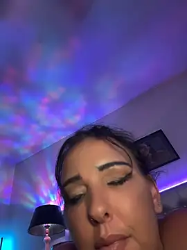 TiffanyRoxx live XXX chat