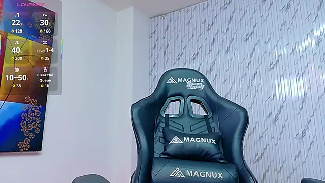 lararoberts_ XXX чат на живо