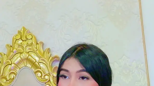 AnitaHeart Adlı Modelin Canlı XXX Sohbeti