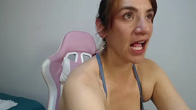 JessiDovee's Live XXX Chat