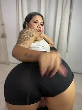 kiaradolls' Live XXX Chat