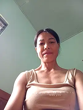 Lily-ly 现场XXX聊天