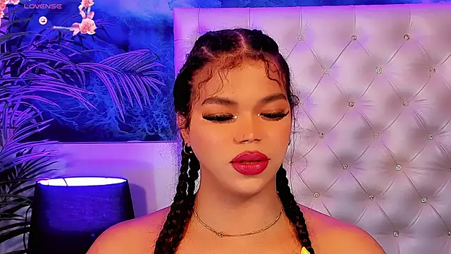Keira_Fox31 网络视讯表演