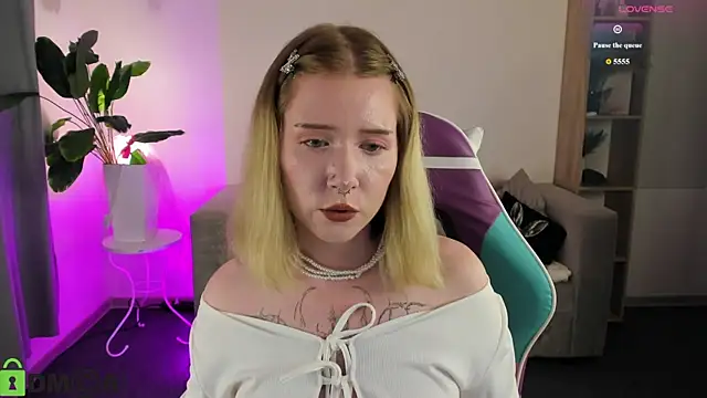 Elira_Vane Live XXX-chat