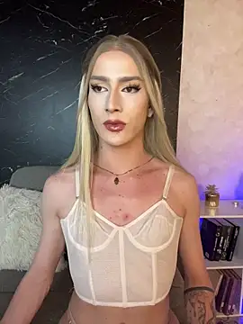 Alana_Stone Adlı Modelin Canlı XXX Sohbeti