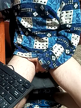 Chat XXX en directo de KyoreMonay