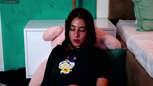 AmeliaJune's Live XXX Chat