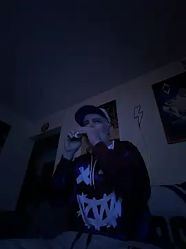 הופעת וובקאם של Random_Starr