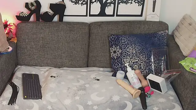 Petite_pepper live XXX chat