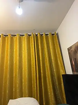 Honeylust26's Live XXX Chat