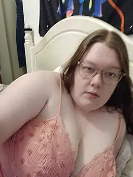 Sexycurvyemilyy – webcam-show