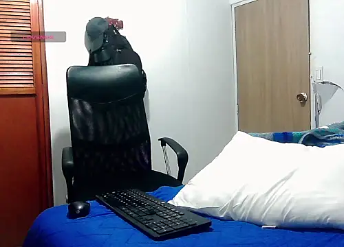 TouchDaddy4 – Live XXX-chat