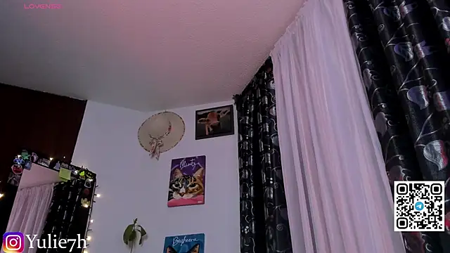 _Jessy_Moon_のライブXXXチャット