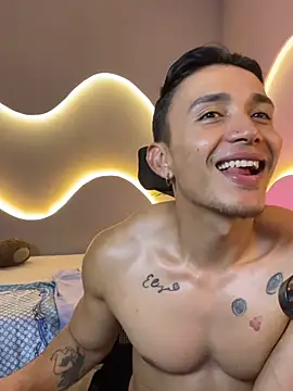 kev_cass Chat XXX in diretta