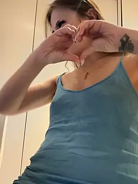 IsabellaEtha Adlı Modelin Canlı XXX Sohbeti