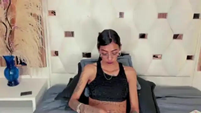 KarlaSlutSkinny__'s Live XXX Chat