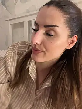 دردشة AriaAdda الجنسية المباشرة