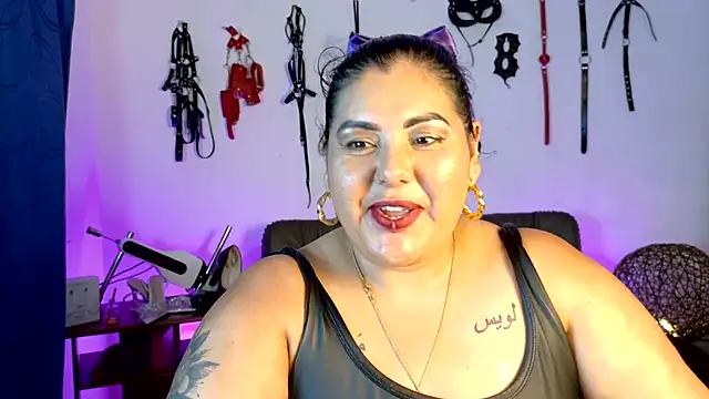 AndreaKinky Chat XXX in diretta