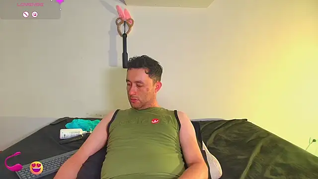JeremmyAndStacy's Live XXX Chat