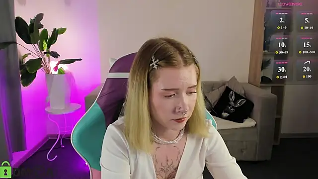 Živý XXX chat Elira_Vane