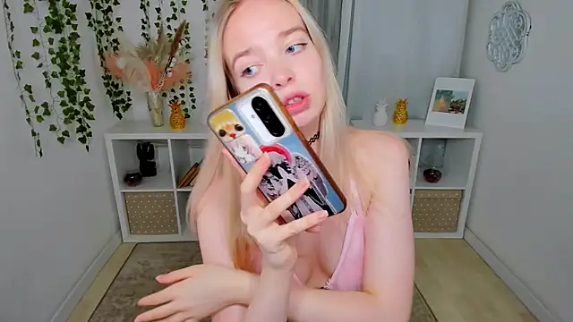 Živý XXX chat BellaMontgomery
