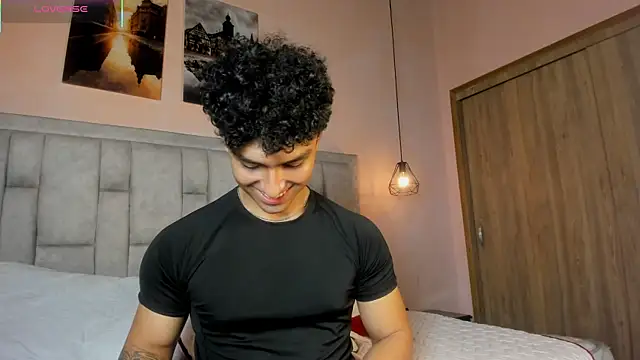 Kairoxxx_ Live XXX-Chat