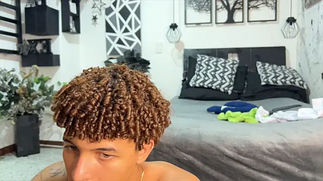 Chat XXX Live ian_smith_