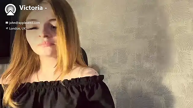 Chat XXX en directo de Elirya