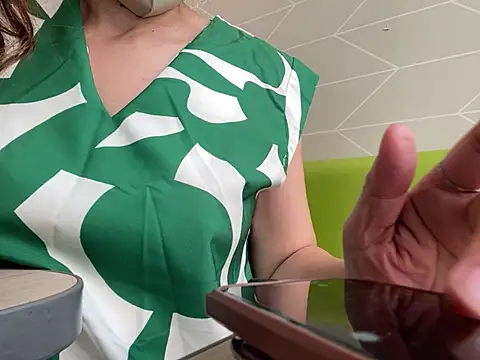 دردشة KIRA_kiki الجنسية المباشرة