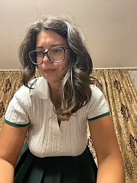 NadiraNoor Chat XXX live