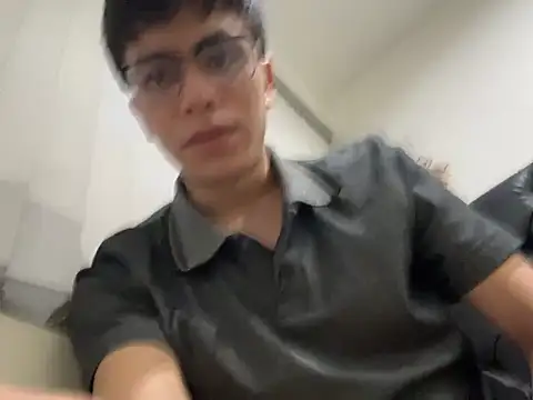 Онлайн чат XXX ThomasTorress