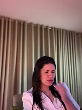 Zandrina: απευθείας συνομιλία ΧΧΧ