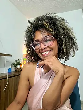 Chat XXX en directo de BiiancaEstradaa