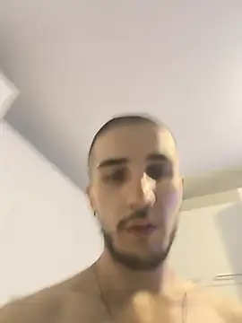 XXX chat uživo modela Padrone990