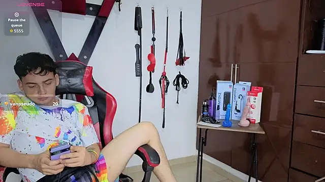 Mathias_LatinBoy: απευθείας συνομιλία ΧΧΧ